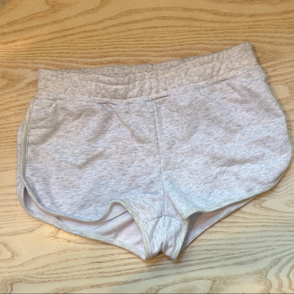 Edikted Light Gray Shorty shorts sweatpant material